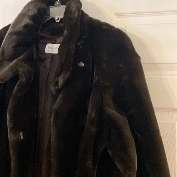 PamelaMcCoy Dark BrownFaux Fur LongCoat Size 1XNew with tags